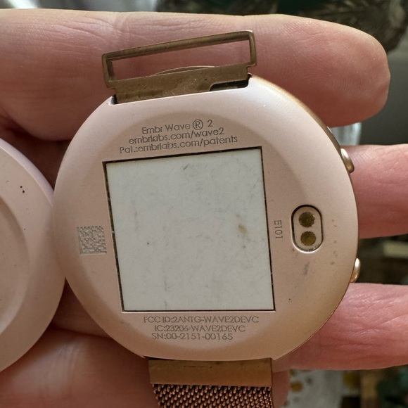 Embr Wave 2 Personal thermostat - Picture 8 of 8